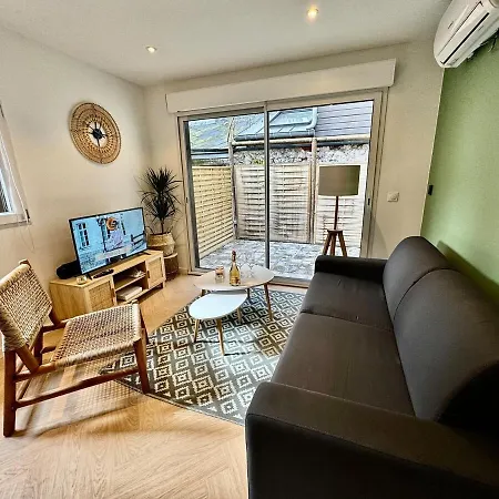 Piscine, Sauna&balnéo Au Cœur De *