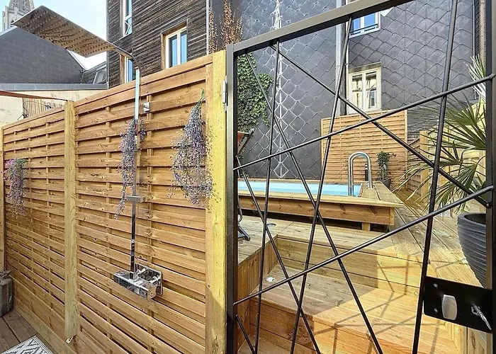 Lejlighed Piscine, Sauna & Balneo Au Coeur De *